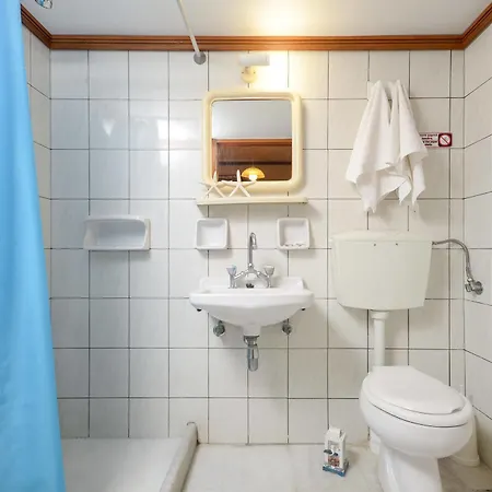 Valetta Inn *