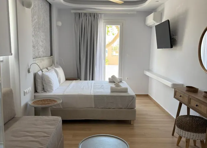 Valetta Inn Naxos City